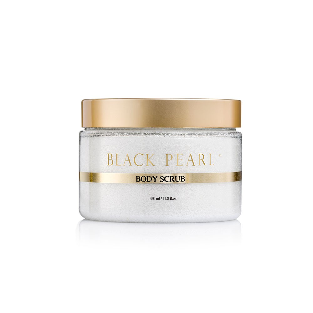 使用後光滑，猶如天鵝絨般的身體，富含天然死海礦物質和高純度精油。讓你的肌膚感覺清新柔滑，賦予肌膚柔軟彈性和健康的光澤。品名：黑珍珠身體精華霜主要成份：死海水，乳木果油，珍珠粉，椰子油，死海鹽，橄欖油，