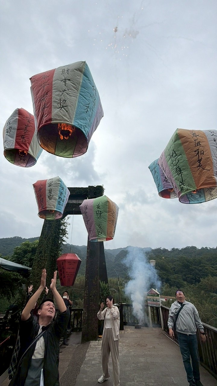 寶寶揪團趣旅行（星斗雲/樂萊旅行社）
