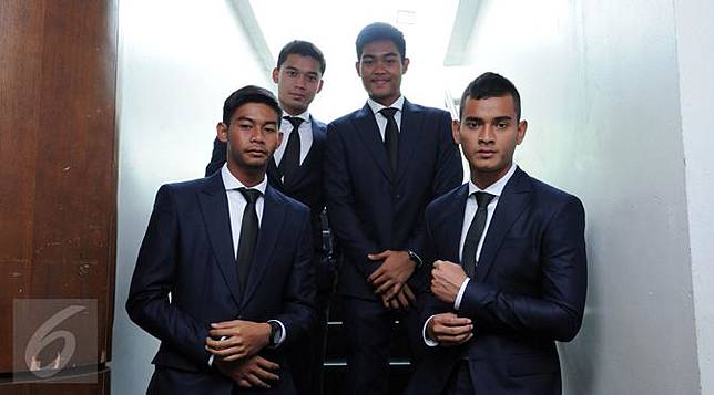  Dengan Jas Baru, Pemain Timnas Indonesia Bak Eksekutif Muda