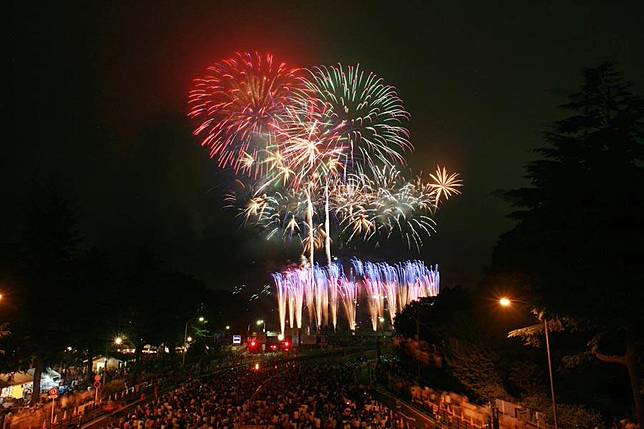 日本夏祭 仙台七夕祭商店街掛飾色彩繽紛 明報 Line Today