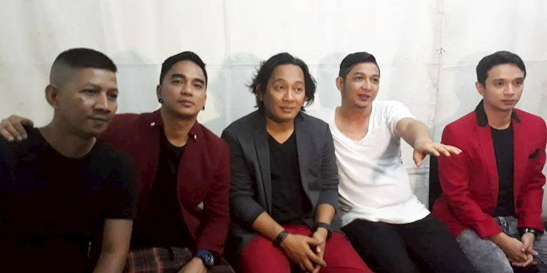 Lirik Dan Chord Lagu Akulah Cintamu Ungu Kompas Com Line Today