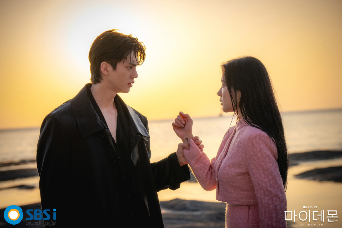 《與惡魔有約》劇情隱藏彩蛋！探戈暗示九元&amp;到曦關係變化，女遊民戴GOD帽代表她是神？