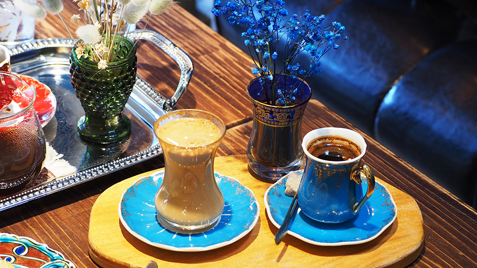 土耳其咖啡,登陸土星土耳其咖啡屋,手沖土耳其咖啡,咖啡占卜,占卜咖啡廳,算命咖啡廳,登陸土星菜單,土耳其咖啡壺台北,中東菜,中東咖啡,土耳其軟糖