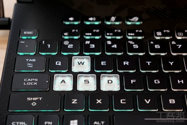 Asus 全新 ROG Strix Scar II 及 ROG Strix Hero II 亮相，窄邊框設計、144Hz 螢幕更新率