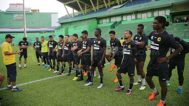 Sabung Ayam Online Tak Cuma Persija Jakarta Sabung Ayam Online Tak Cuma Persija Jakarta, PSSI Juga Kena Hukum AFC