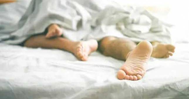 妙齡女私密處反覆感染！婦科醫生意外揭「四角不倫戀」