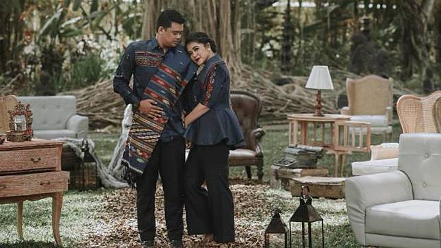 Resepsi Ngunduh Mantu Kahiyang-Bobby Bernuansa Pedesaan