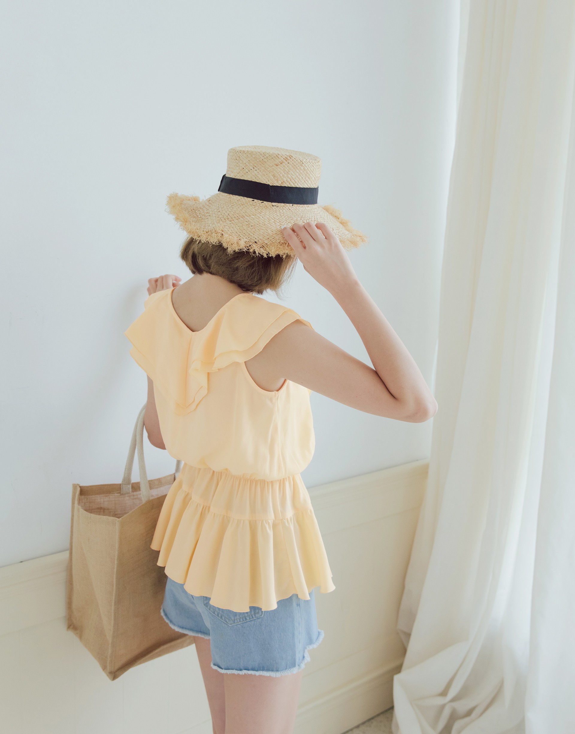 無內裡/腰間車鬆緊帶/淺色建議內著淺色貼身衣物