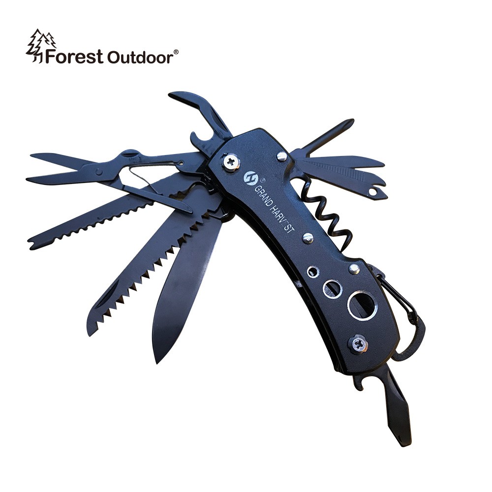 黑色不脫落掉色質感極佳, 也與一般不鏽鋼原色的瑞士刀作出區隔 而瑞士刀最常用的功能絕對是剪刀所以有剪刀的瑞士刀絕對是不二選擇其他11種功能也都是相當實用這把瑞士刀最特別是有做一個可折疊的D型扣環可以掛