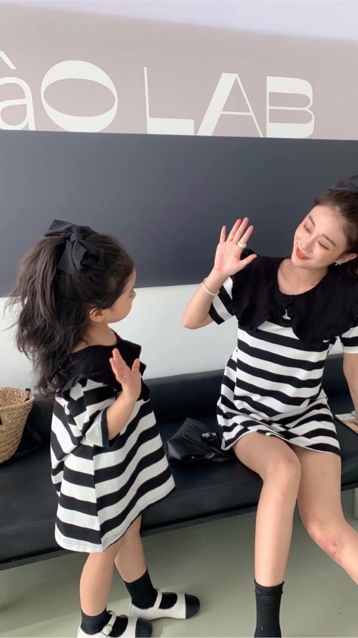 พรีออเดอร์เสื้อผ้าเด็ก ชุดคู่แม่ลูกบ้านคุณอัญชัน