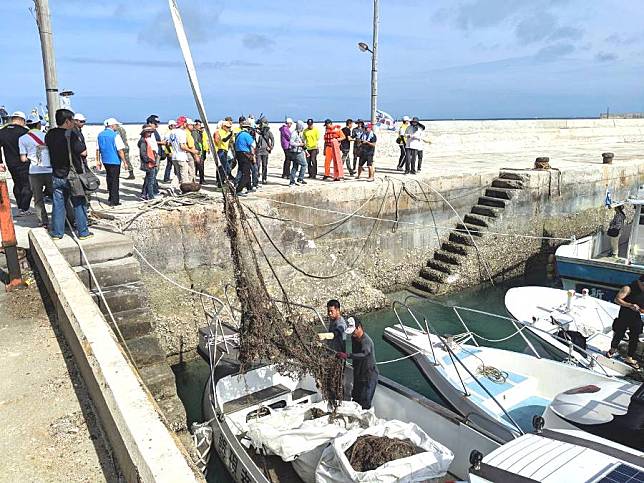 農漁局清理海底覆網成果豐碩 澎湖時報 Line Today