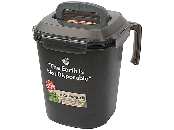 LOCK & LOCK 樂扣樂扣~廚餘回收桶(黑色)4.8L【D119528】，還有更多的日韓美妝、海外保養品、零食都在小三美日，現在購買立即出貨給您。