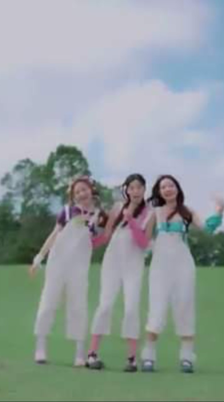 โรงเรียน ครีมไลน์ อุงเอิง ญดา  Spd No.1  สาวๆ