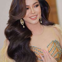 ด้อมถักทอด้วยมัดไหม