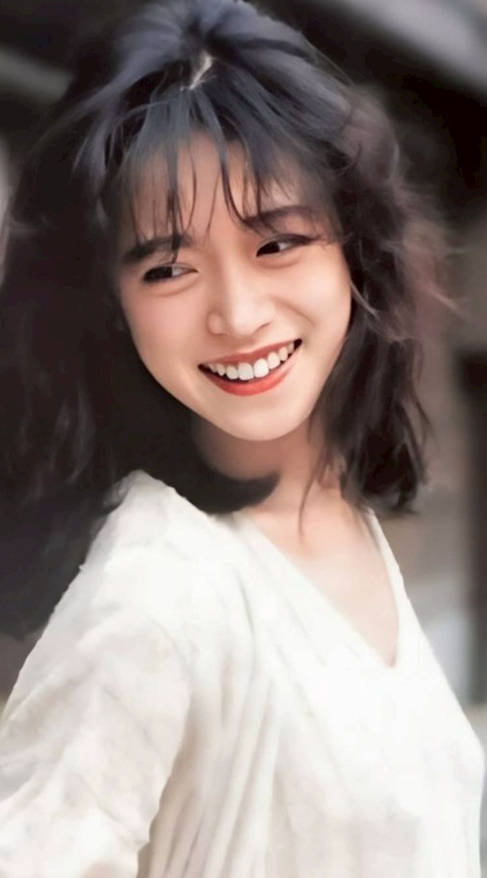 完全復活を願う中森明菜FANGLUPFAMILY　💫