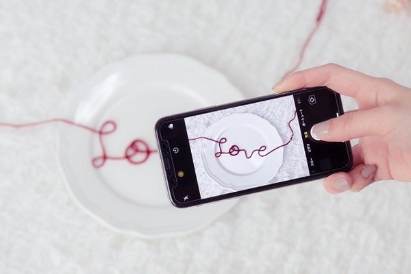 スマホの画面をキュートにしたい かわいい壁紙が手に入るサイトやアプリを一挙紹介 Dime Line News