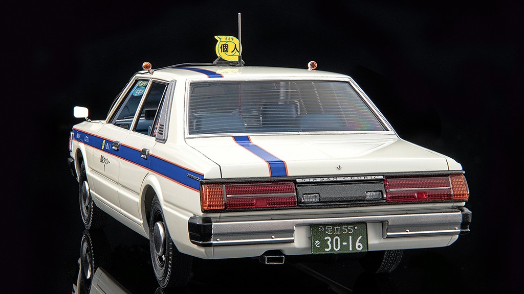 日産 430セドリック 430グロリア リアガーニッシュ 新品 時は来れり