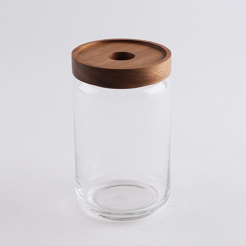 品 牌 介 紹 CHABATREE來自泰國的生活精品品牌，以南洋柚木餐具所著稱，商品全由技術純熟的木工藝匠，手工打造出比機器製作更有生命力的原木器皿，溫潤質樸的質感深受歐美及日本等地消費者喜愛。使用C