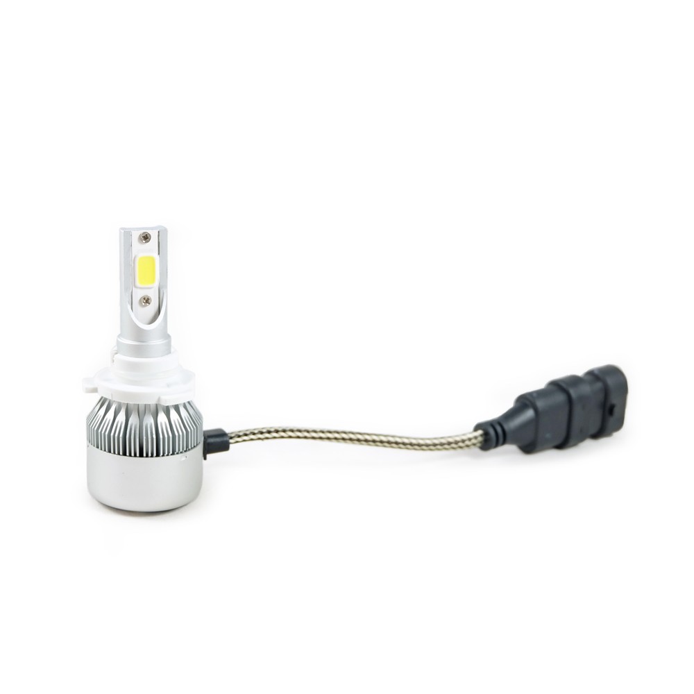 ｜規格特色｜・汽機車適用・改善原廠鹵素燈亮度不足・光通量3800流明・鋁製散熱鰭片・采鑽獨家授權，專利在案產品，正版公司貨，品質有保障｜保固｜ 非人為因素而損壞，原廠保固三個月｜商品內容｜ 燈泡 × 