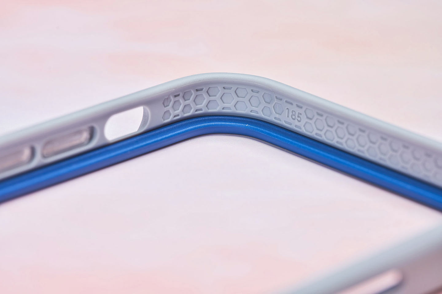 最強防護來襲！專為 iPhone12 系列量身打造的犀牛盾組合：3D 壯撞貼、Mod NX + SolidSuit 完美打造 360 度零死角防護！