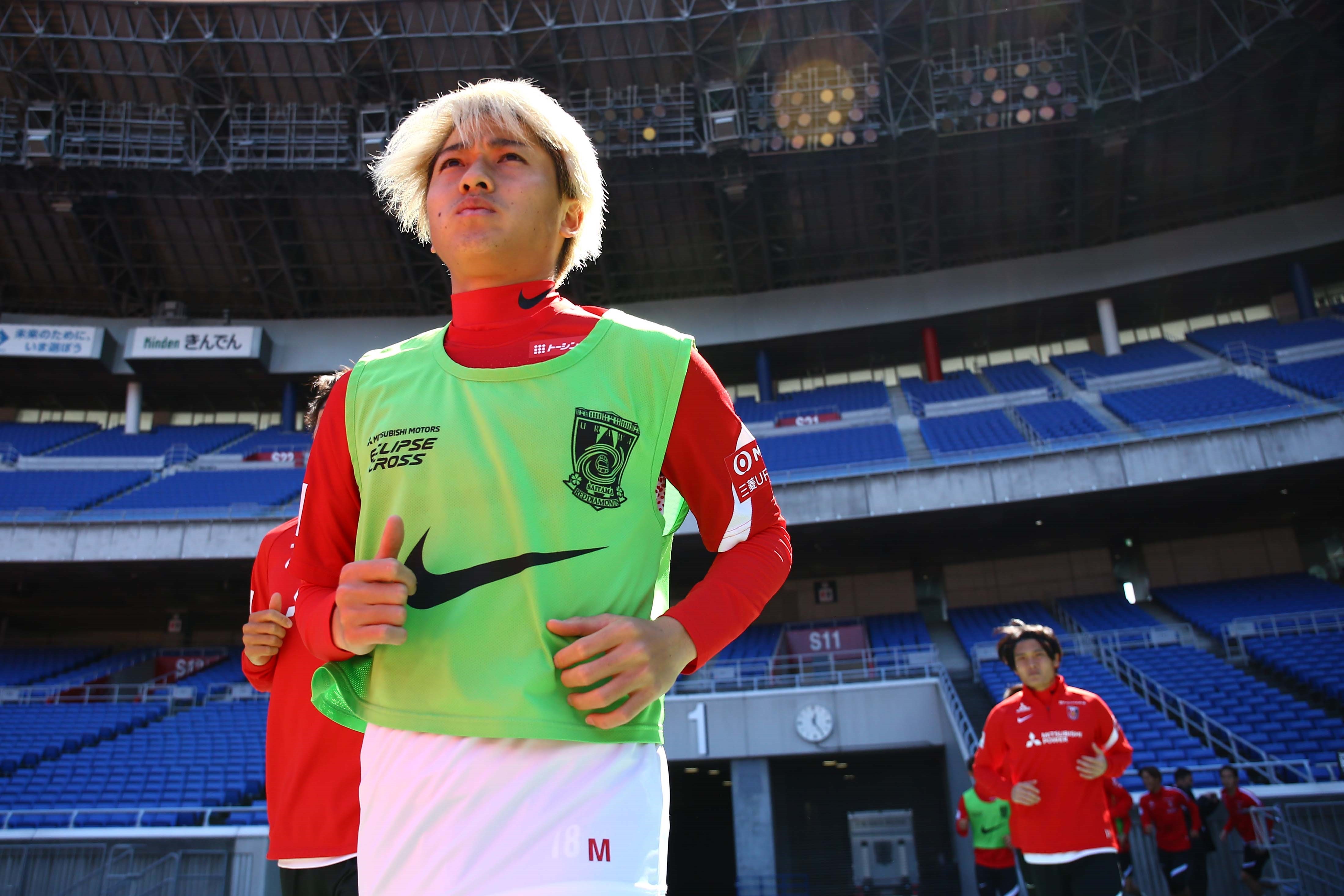 浦和レッズ　スタジアムガチャ　小泉佳穂 浦和レッズ スタジアムガチャ 小泉佳穂 浦和レッズ スタジアムガチャ