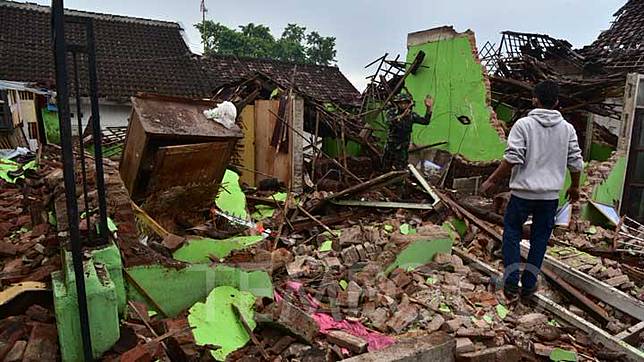 1 600 An Rumah Rusak Akibat Gempa Malang Tempo Co Line Today