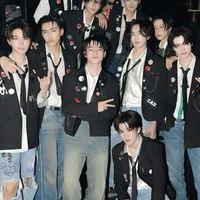 ครอบครัววุ่นวายย ( Bus/Dice )