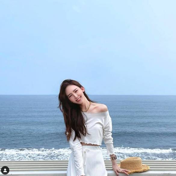 （圖片來源／IG @jelenachin__）