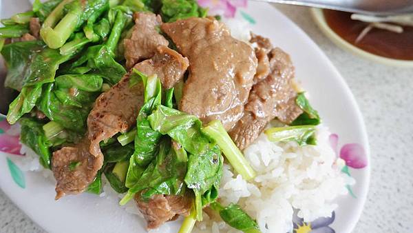 【台南美食】阿牛牛肉湯-帶有焦香味迷人的牛肉燴飯