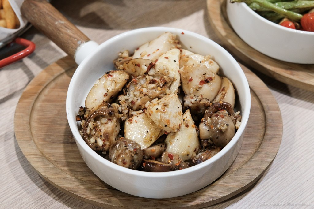 8818比薩屋, 8818 Pizza Restaurant, 台南披薩, 台南老店, 台南美式餐廳, 台南手工披薩, 台南披薩外帶