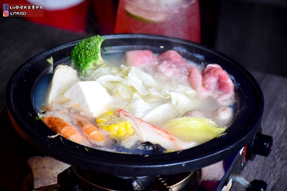 水貨-烤魚火鍋_大里旗艦店DSC_0333Liz開懷大笑看世界.JPG