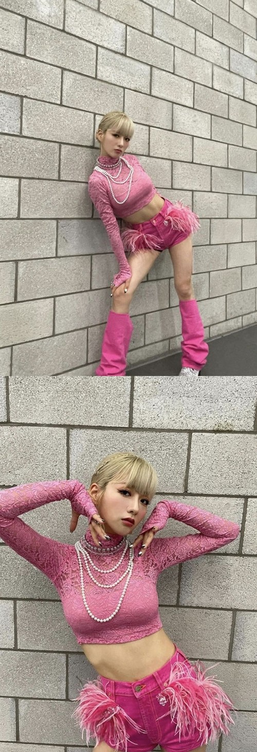 ホットピンクの シースルー トップスが強烈 Apinkユン ボミ 腹筋全開の全身ピンクコーデ Photo スポーツソウル日本版