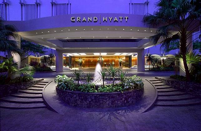 apho0070L.jpg