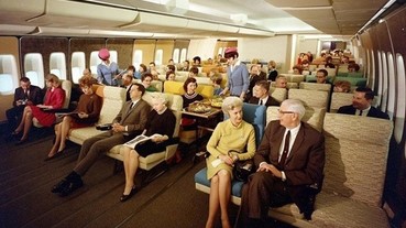 1970 年代的飛機艙 怎麼感覺比現在還要先進？