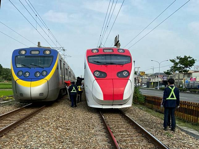 國慶連假台鐵加開102班次 9 10起開放網路 電話訂票 新頭殼 Line Today
