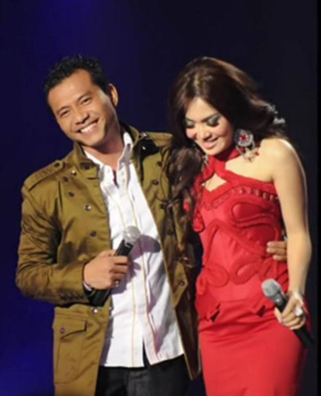 10 Potret Syahrini, Dari Jadul hingga Kini Jadi Artis Hits