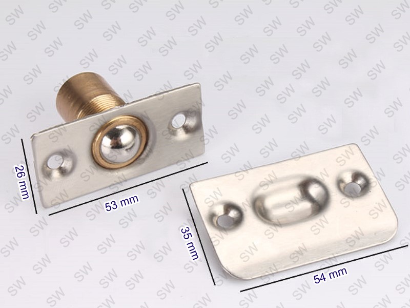 銅製 4 分可調式 龍吐珠 把店面更衣間、公共廁所或橫拉門， 製造安全空間 簡單快速 DIY， 輕鬆又省錢！ 材質：黃銅 + 不鏽鋼 門閂尺寸約：53 X 26 mm 檔片尺寸：35 X 54 mm 