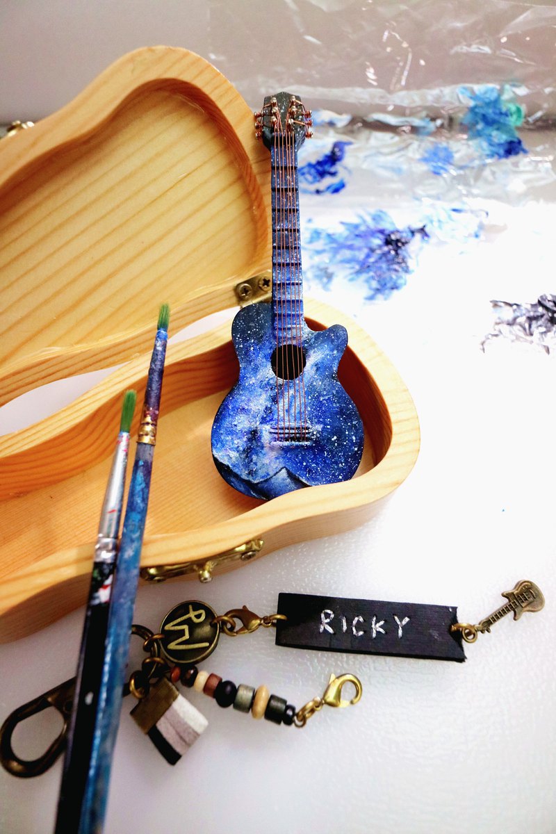 精緻心意小物收藏禮物。 掛在窗戶邊床頭與車子後照鏡等等， 陪伴自己陪伴朋友隨時提醒自己鼓勵朋友， 那個不能忘記的事情或是目標。