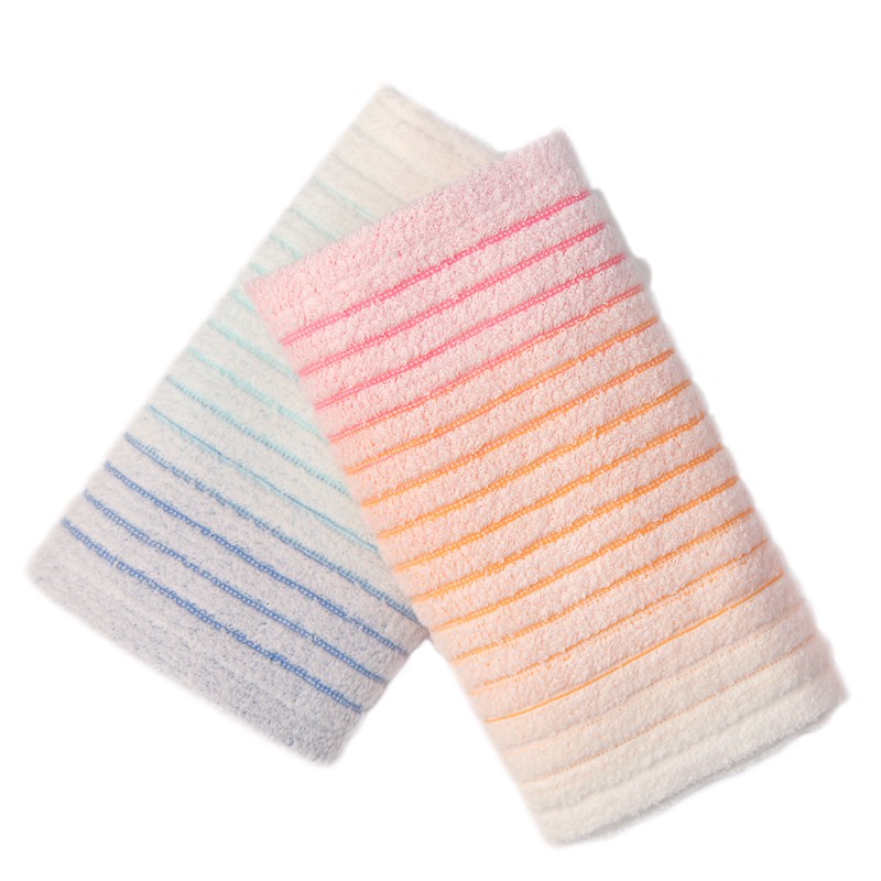 平凡中帶不平凡的日本製、天然、耐用、潔淨的泉州毛巾讓您一用就讚嘆!✔ 日本製造✔ 泉州毛巾✔ 3秒吸水✔ 堅韌耐用✔ 柔軟潔淨【日本泉州毛巾】從明治时期傳承下來的制作方式：織造➡漂布➡染布➡水洗最后的