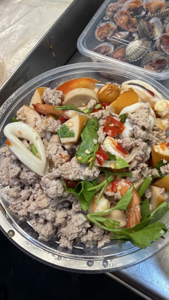 ส้มตำแม่จอย ยำ&ส้มตำ