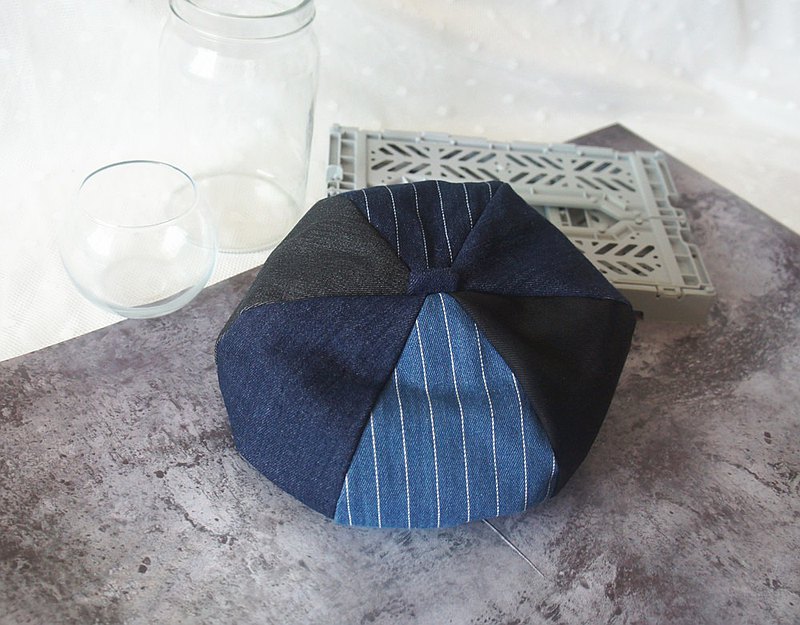 多種牛仔布拼布貝雷帽， 顏色中性，男女合適， 可搭配情侶款和親自款。 請留言頭圍。