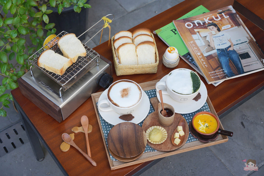 弘大&延南洞咖啡 MOMENT COFFEE (모멘트카페)，美味吐司自己烤，日系雜貨文青風、韓式網美咖啡店