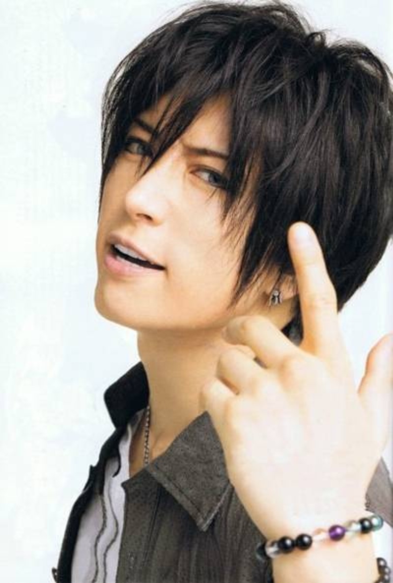 42 歲歌手gackt 秀出肌肉身材依然性感到不行 Line購物