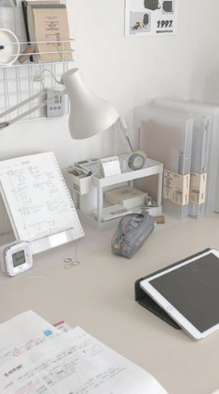 みんなで雑談しながら勉強しよ〜‼️