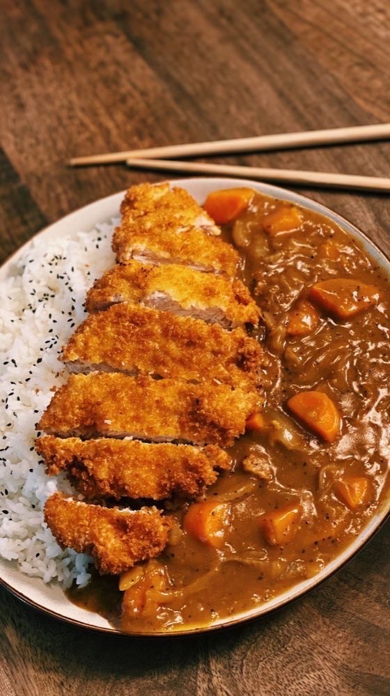 ヘタリアなりきり‼️‼️（ピビン麺とピーマンの肉詰めのレシピ付き）