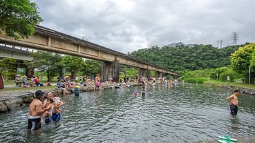 2019宜蘭免費玩水【東岳湧泉公園】東澳景點交通.美食