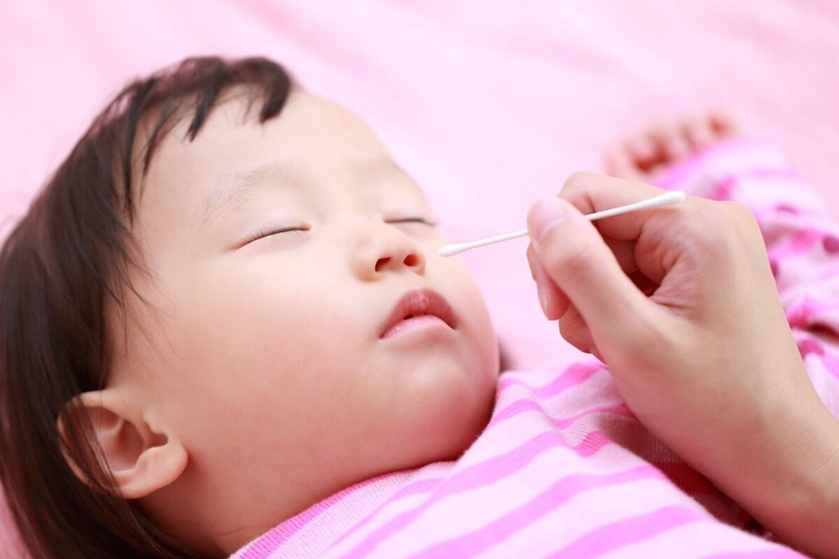 赤ちゃん用綿棒の選び方とおすすめのベビー用綿棒18選 ママリ Mamari