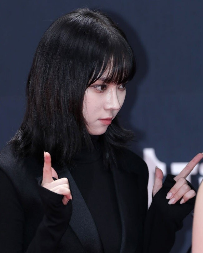 韓網熱議！那些因整鼻毀一張臉的愛豆：「這團」全員同款鼻，她被嘲「沒整鼻不能出道」