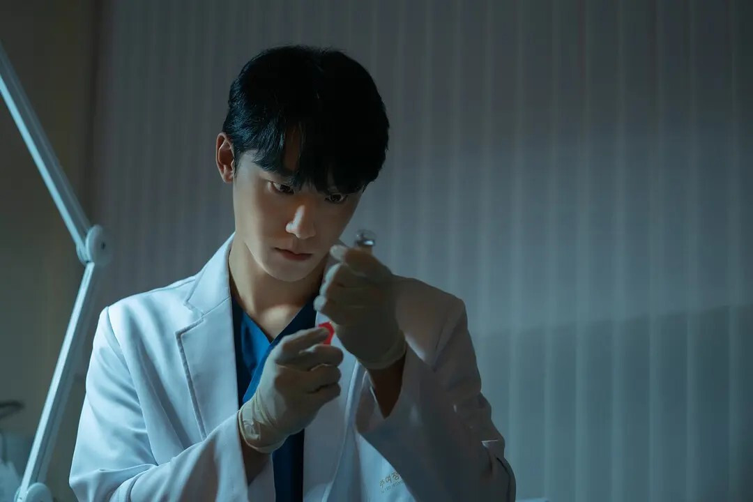 網評「最適合演醫生」韓劇男星！