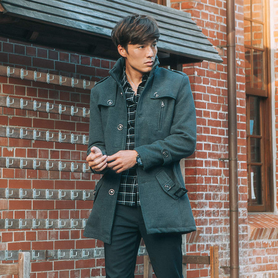 車標 XXL號約市面 M號的大小，車標 3XL 號約市面 L號的大小，以此類推。 尺寸數據 選購代號 版型大小 衣長 衣寬 肩寬 袖長 XXL 4號 80 48 42 58 3XL 5號 80 50 